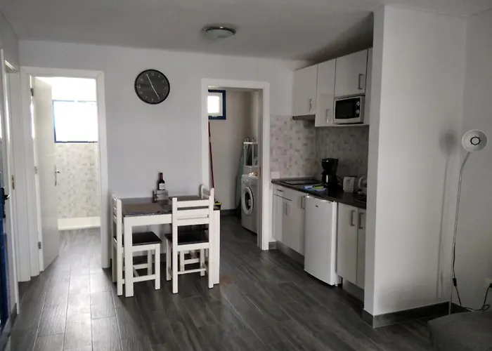 Aguazul 112, 118, 202, 216 * Puerto del Carmen (Lanzarote)